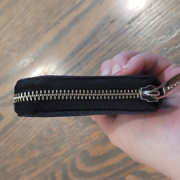 Michael Kors Wallet - Picture 7 of 12